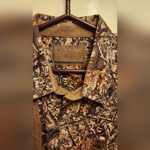 CLEARWATER OUTFITTERS CAMO HUNTING SHIRT LONG SLEEVES  BUTTON UP. XXL - Picture 4 of 10
